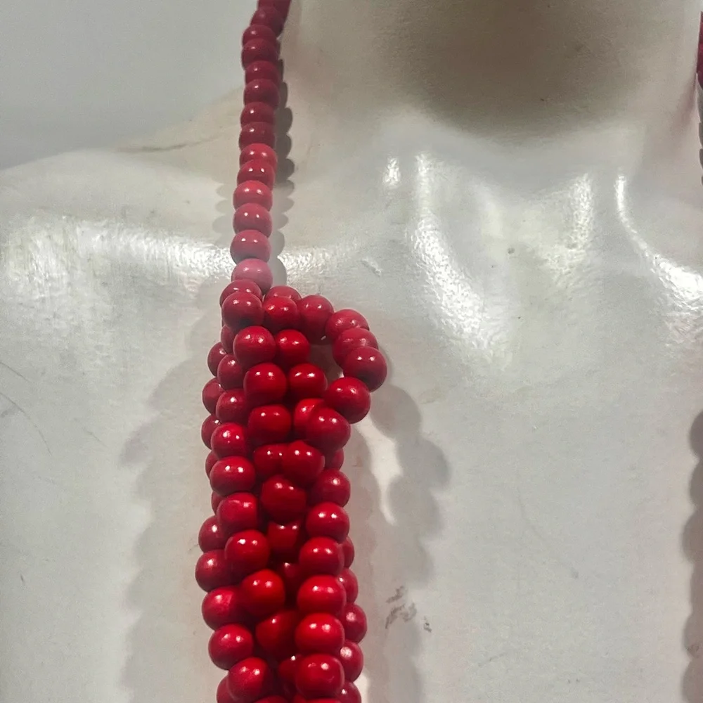 Elegant Vintage Beaded Necklace - Picture 6 of 10